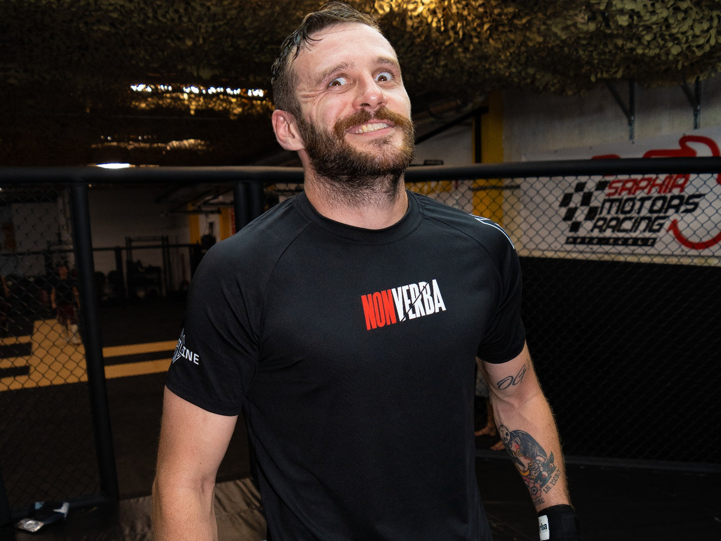 CAMISETA "FIRST LINE" - FIGHT WEAR