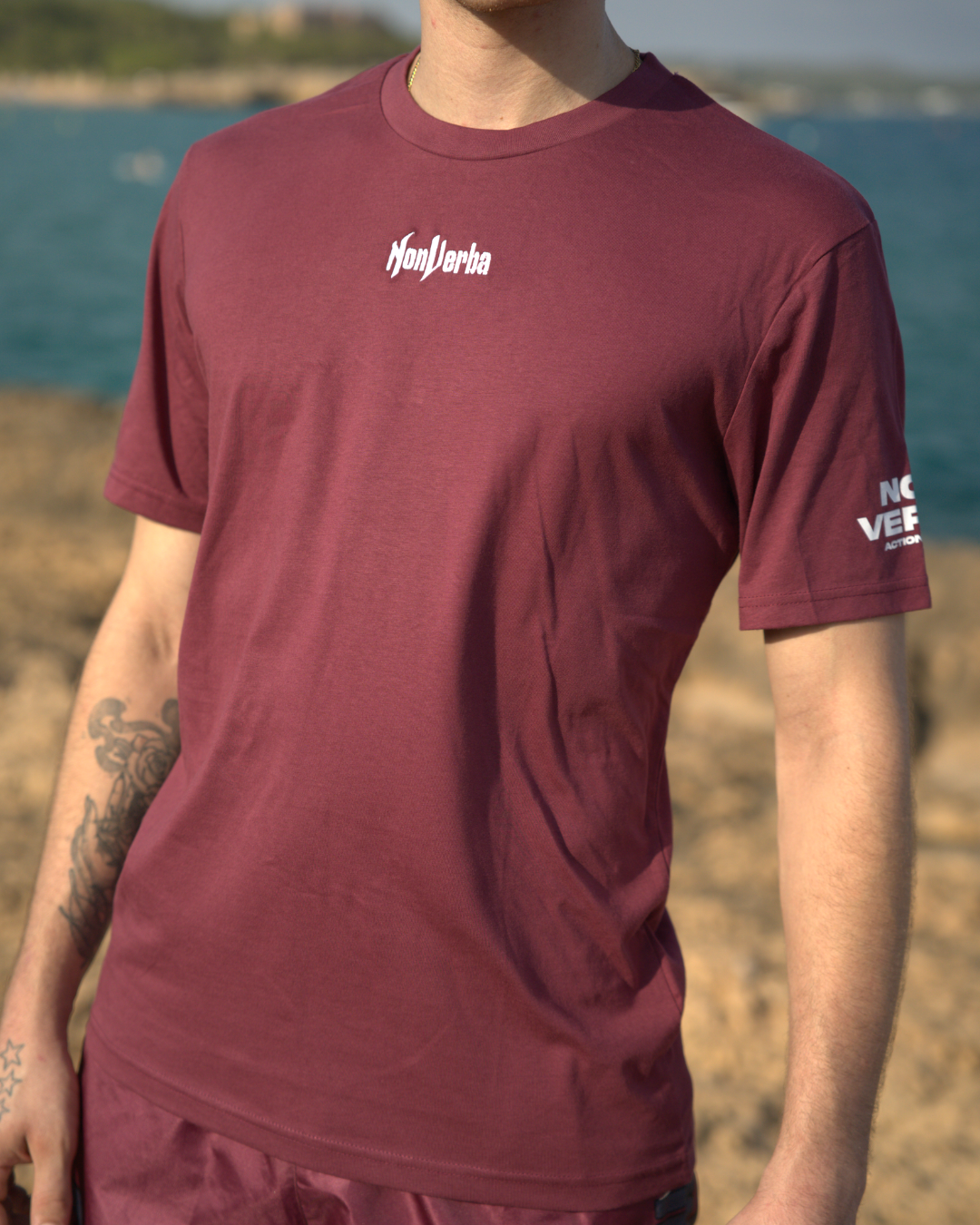 CAMISETA BLOODY SUMMER (detalles en blanco)