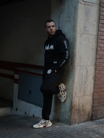 SUDADERA "STILLNESS" NEGRA