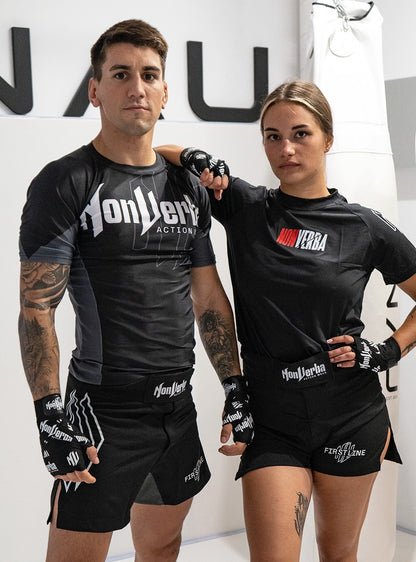 RASHGUARD "FIRST LINE" NEGRO/GRIS